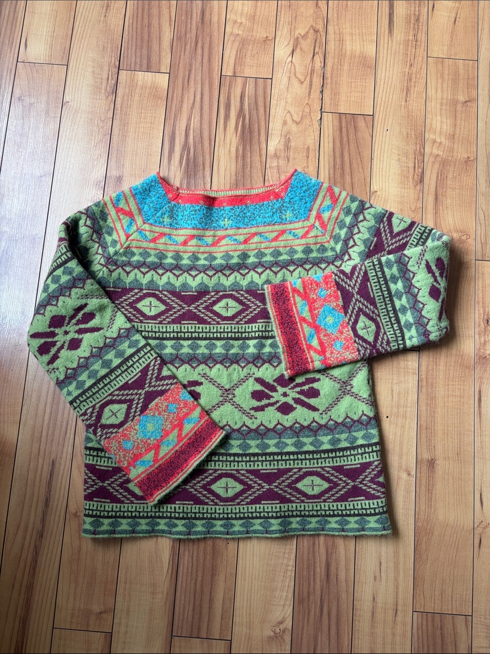 Womenβs Patterned Crewneck Sweater in Green and Burgundy with Turquoise Accents
